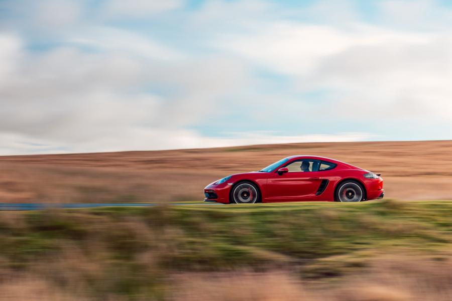  Porsche 718 Cayman GTS (982C) 2018 года  (UK) (фото 4 из 17)